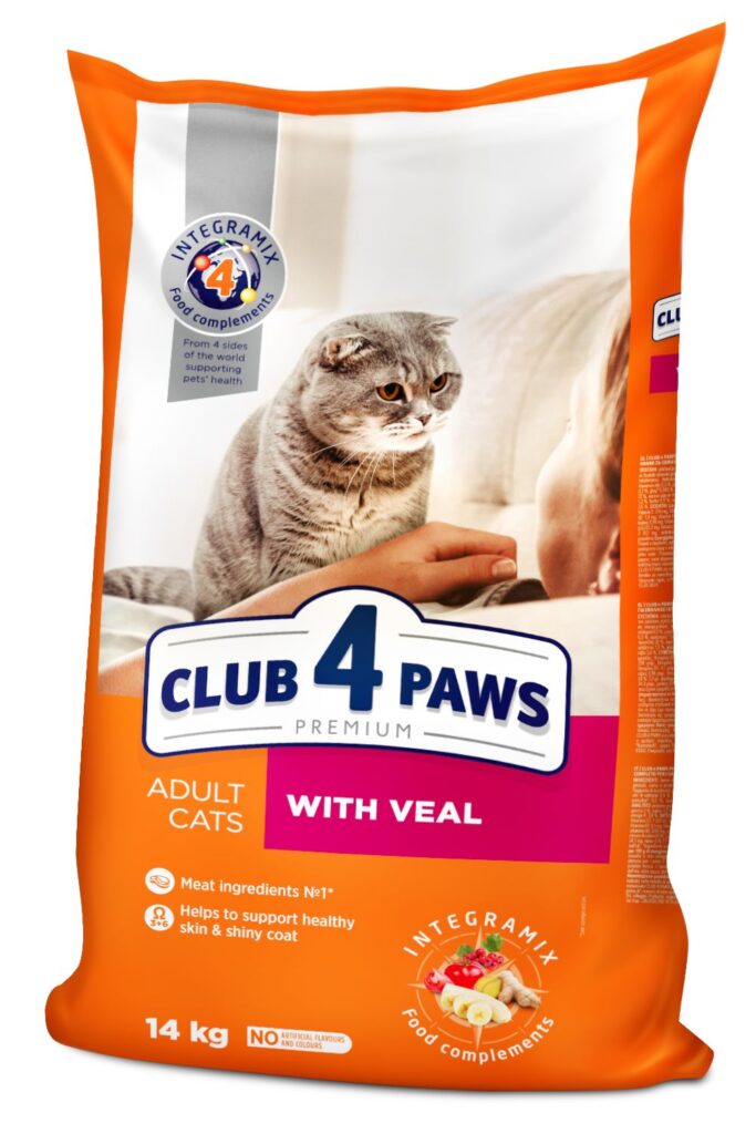 CLUB 4 PAWS לחתול בוגר בטעם עגל 14 קילו